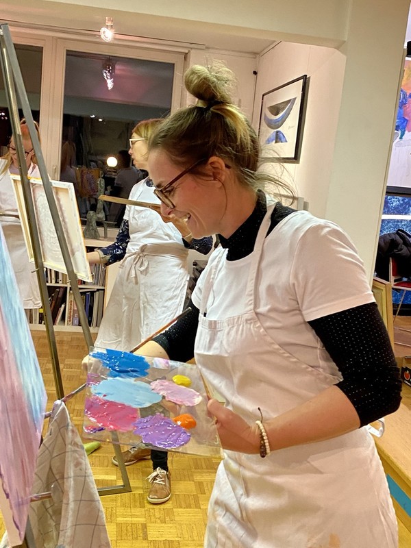 Abstraktne-slike-Annmarie-Prah/Slikanje-za-skupine