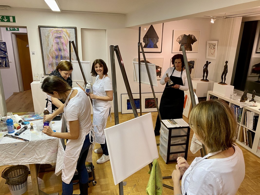 Abstraktne-slike-Annmarie-Prah/slikanje-za-vecje-skupine